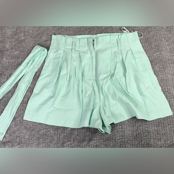 3/$20 Gianni Bini Women’s Shorts Size 12 - Picture 1 of 11